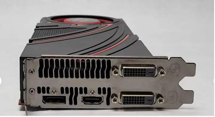 radeon r9 260x ports view